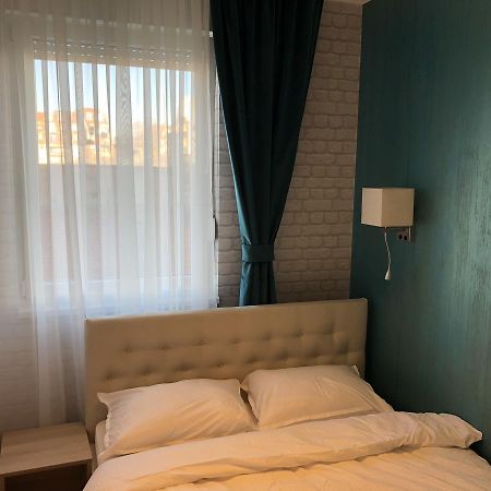 5 Stars Apartment With Free Garage Place Novi Sad Eksteriør billede